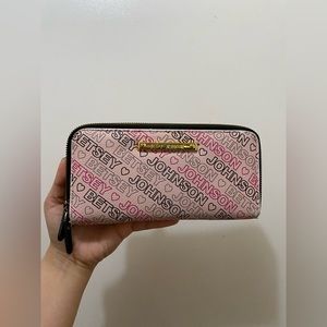 Betsy Johnson | Vintage Betsy Johnson Pink Logo Wristlet Purse